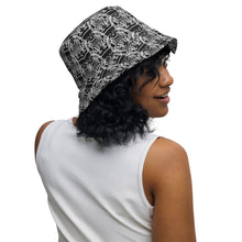 Load image into Gallery viewer, Reversible bucket hat
